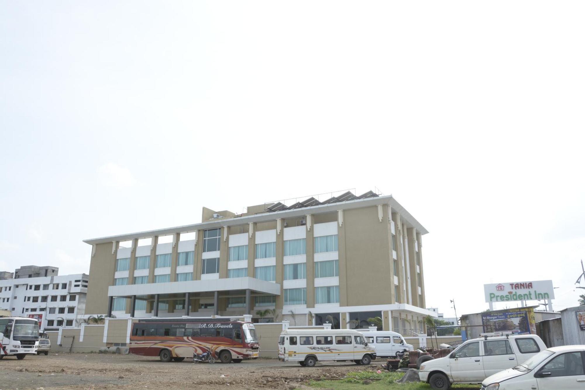 Tania President Inn Shirdi Exterior foto